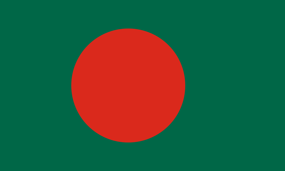 Drapeau vert portant un grand disque rouge légèrement décalé vers la gauche